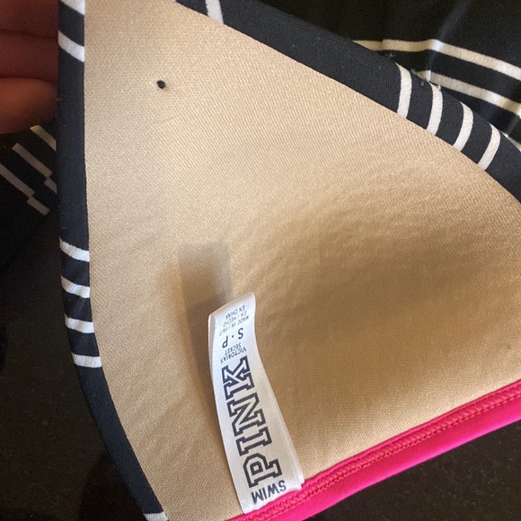 VICTORIAS secret pink bikini top size s small - Picture 2 of 2